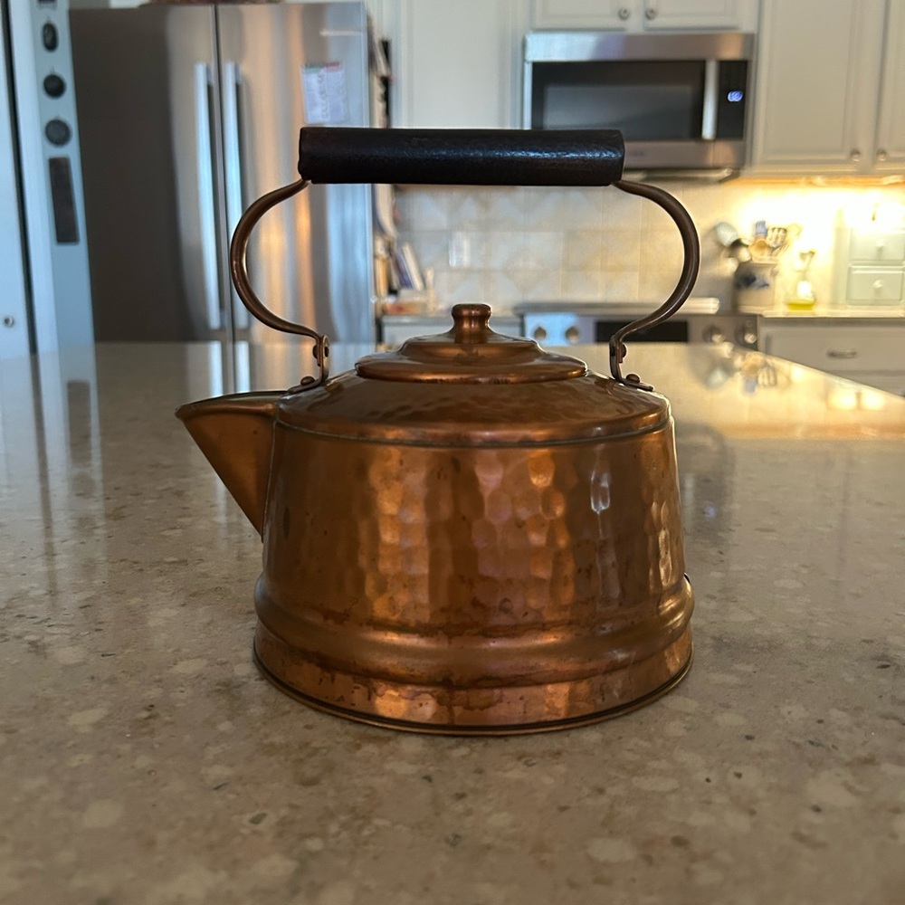 Artisanal Hammered Copper Tea Kettle for Kitchen